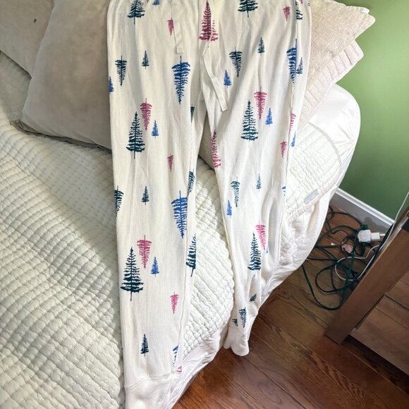 Eddie Bauer Pajamas - Picture 3 of 6